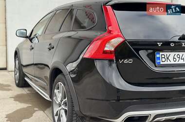 Універсал Volvo V60 Cross Country 2018 в 