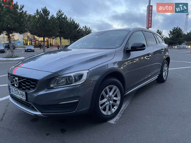 Универсал Volvo V60 Cross Country 2017 в Одессе фото 15 Универсал Volvo V60 Cross Country 2017 в Одессе