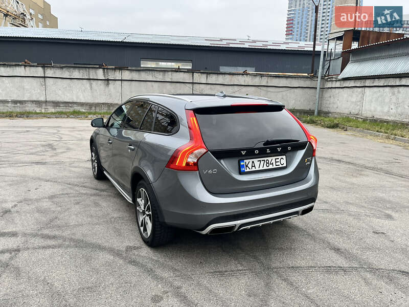 Volvo V60 Cross Country 2016 Volvo V60 Cross Country 2016