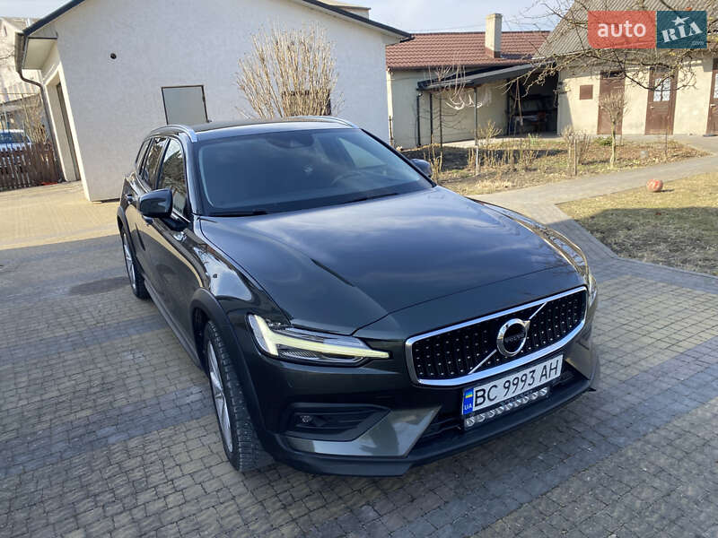 Універсал Volvo V60 Cross Country 2020 в Львові