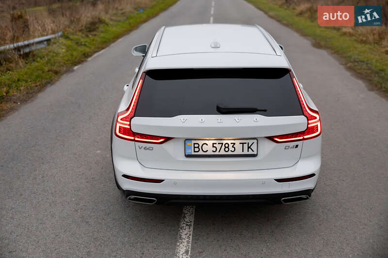 Универсал Volvo V60 Cross Country 2019 в Львове фото 14 Универсал Volvo V60 Cross Country 2019 в Львове