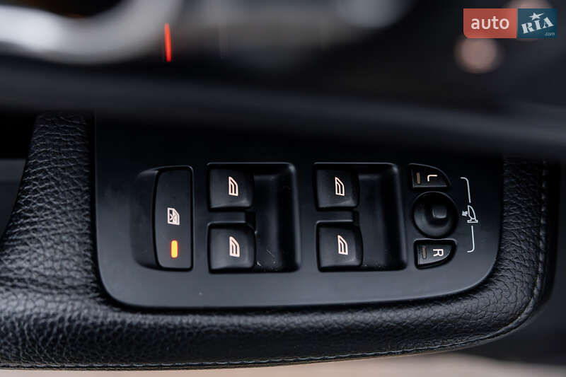 Универсал Volvo V60 Cross Country 2019 в Львове фото 54 Универсал Volvo V60 Cross Country 2019 в Львове