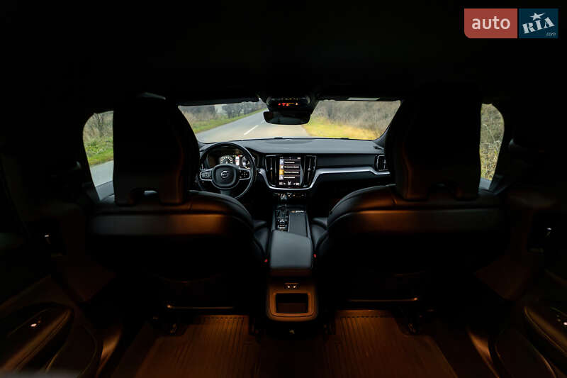 Универсал Volvo V60 Cross Country 2019 в Львове фото 69 Универсал Volvo V60 Cross Country 2019 в Львове