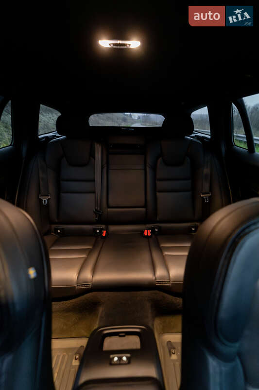 Универсал Volvo V60 Cross Country 2019 в Львове фото 98 Универсал Volvo V60 Cross Country 2019 в Львове