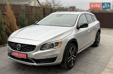 Универсал Volvo V60 Cross Country 2017 в Киеве