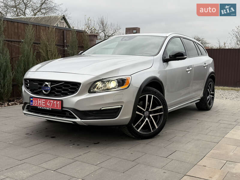 Універсал Volvo V60 Cross Country 2017 в Києві фото 80 Універсал Volvo V60 Cross Country 2017 в Києві