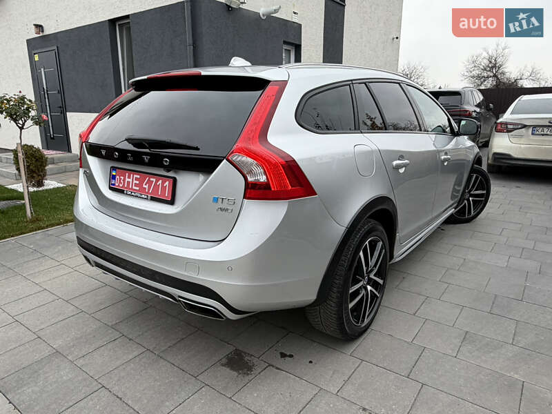 Універсал Volvo V60 Cross Country 2017 в Києві фото 85 Універсал Volvo V60 Cross Country 2017 в Києві