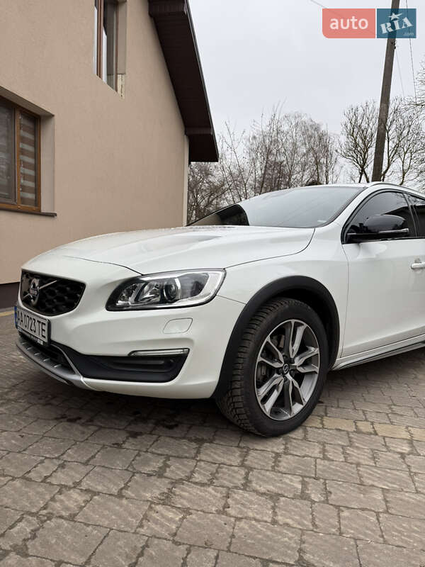 Универсал Volvo V60 Cross Country 2017 в Львове фото 2 Универсал Volvo V60 Cross Country 2017 в Львове