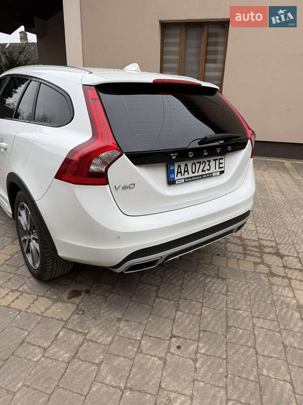 Универсал Volvo V60 Cross Country 2017 в Львове фото 8 Универсал Volvo V60 Cross Country 2017 в Львове