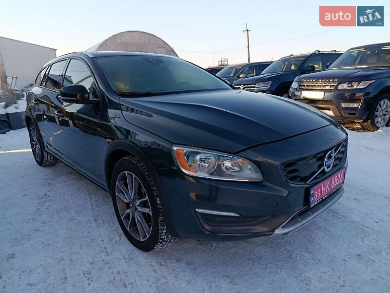 Volvo V60 Cross Country 2015