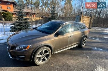 Универсал Volvo V60 Cross Country 2015 в Киеве