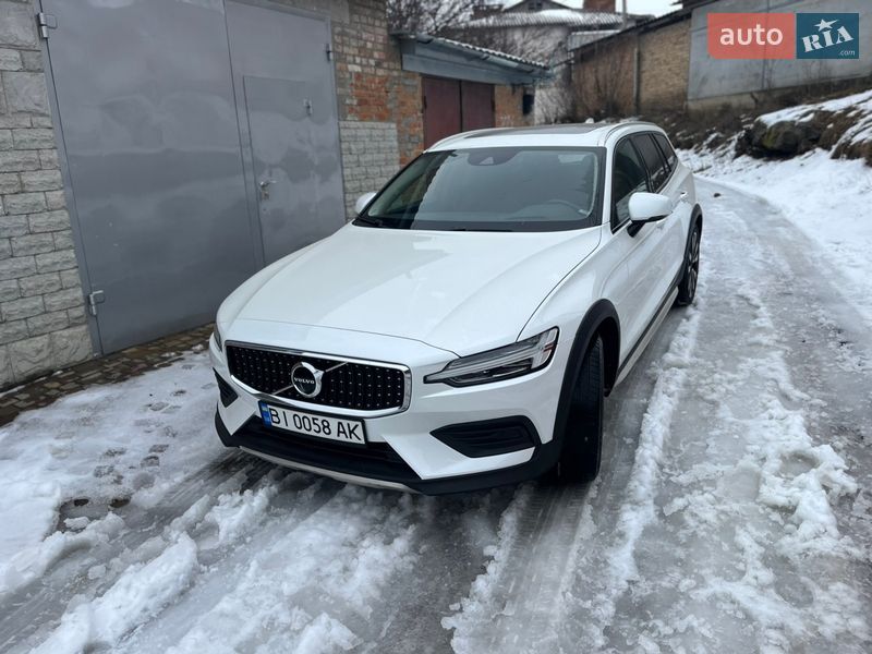 Volvo V60 Cross Country 2019