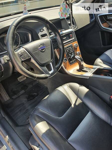 Універсал Volvo V60 2017 в Києві