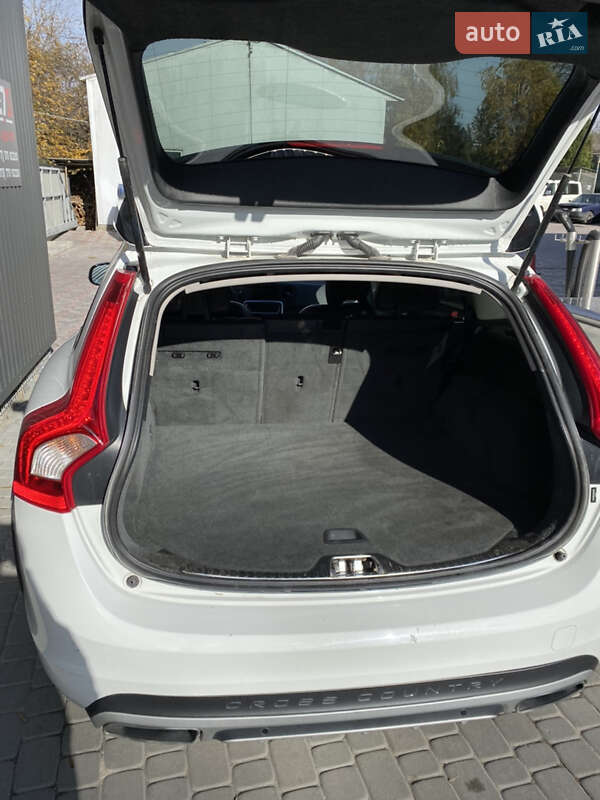 Универсал Volvo V60 2015 в Львове фото 9 Универсал Volvo V60 2015 в Львове