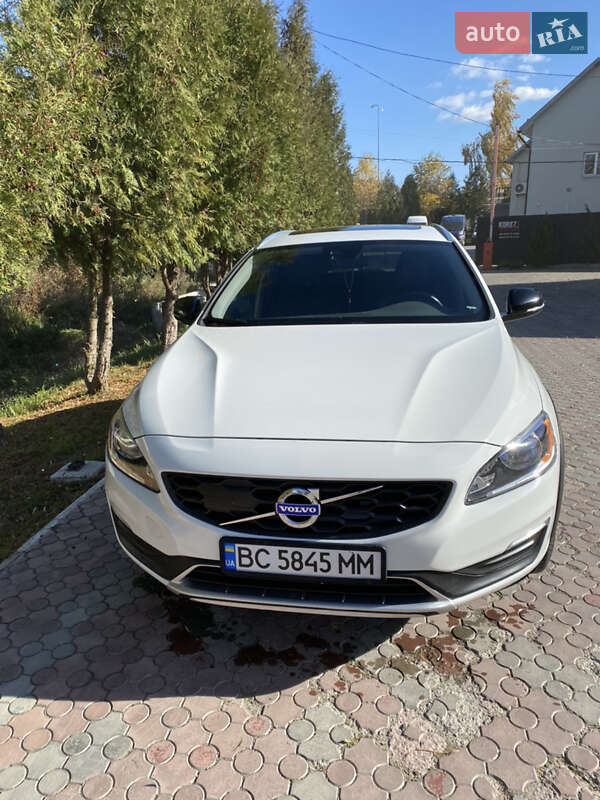 Универсал Volvo V60 2015 в Львове фото 5 Универсал Volvo V60 2015 в Львове