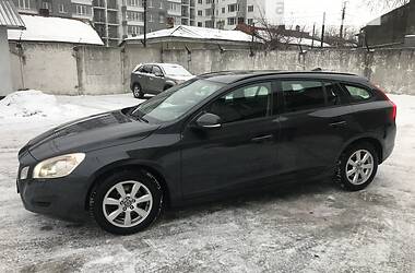 Универсал Volvo V60 2011 в 
