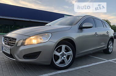 Универсал Volvo V60 2011 в Дрогобыче