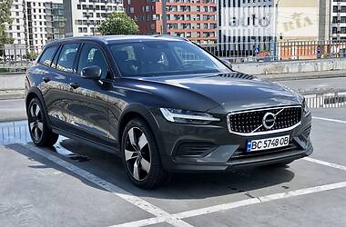 Універсал Volvo V60 2019 в Львові