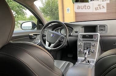 Универсал Volvo V60 2016 в Березане