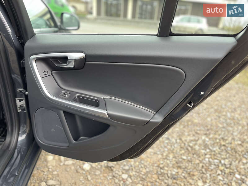 Универсал Volvo V60 2015 в Черновцах фото 35 Универсал Volvo V60 2015 в Черновцах