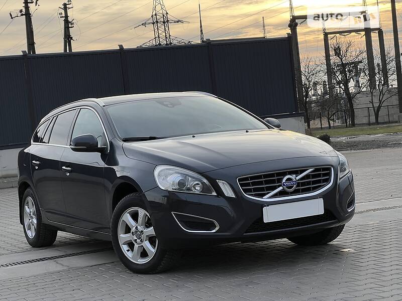 Универсал Volvo V60 2012 в Луцке