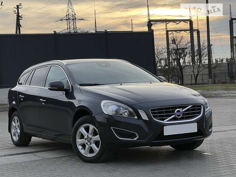 Универсал Volvo V60 2012 в Луцке