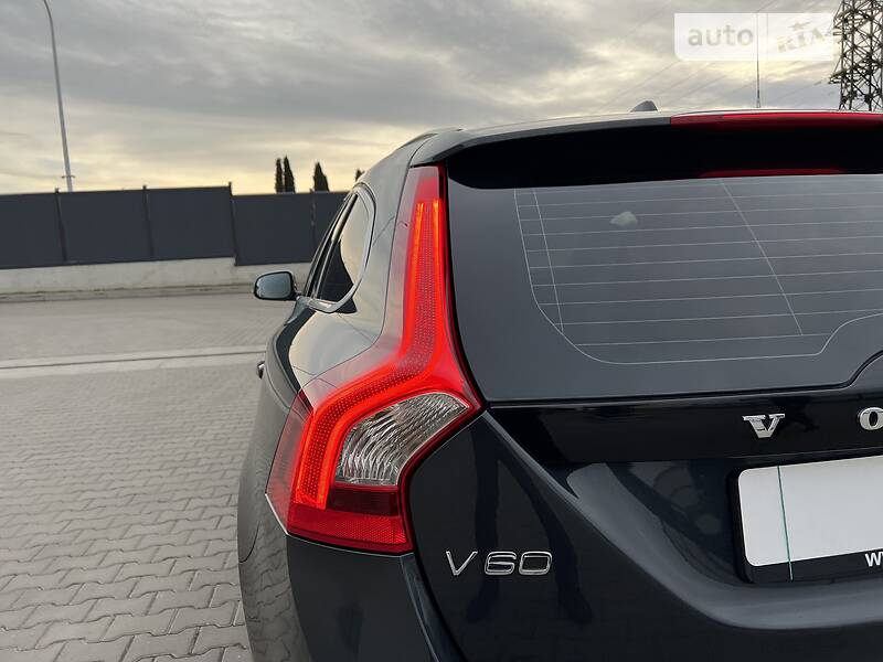 Универсал Volvo V60 2012 в Луцке