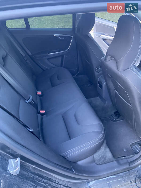 Универсал Volvo V60 2013 в Шостке фото 23 Универсал Volvo V60 2013 в Шостке