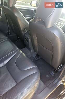 Универсал Volvo V60 2011 в 