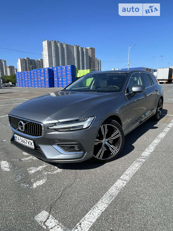 Универсал Volvo V60 2019 в Киеве