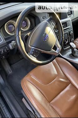 Универсал Volvo V60 2012 в Луцке