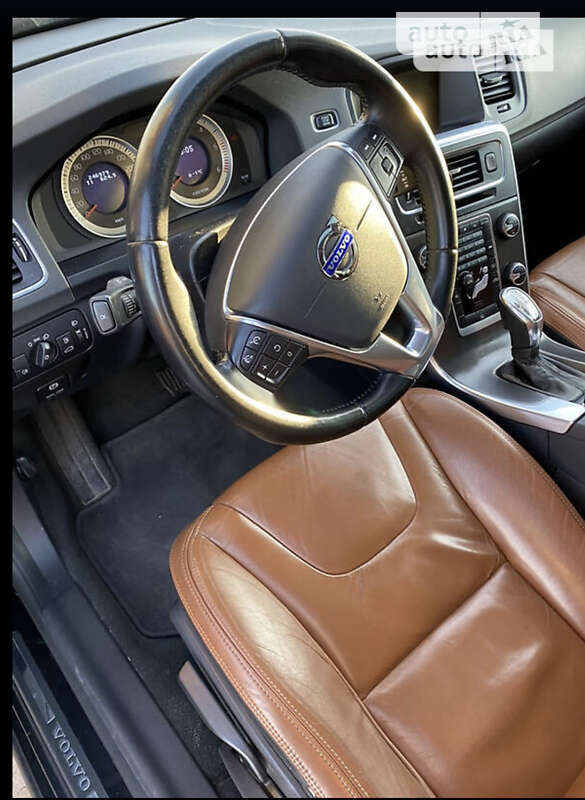 Универсал Volvo V60 2012 в Луцке