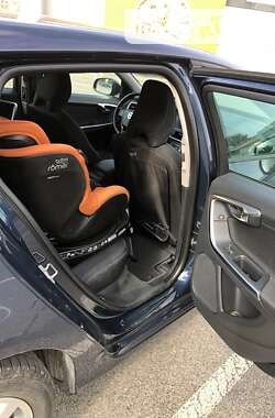 Универсал Volvo V60 2013 в Львове