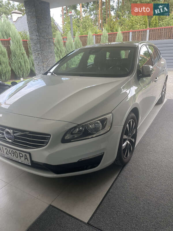 Універсал Volvo V60 2017 в Києві