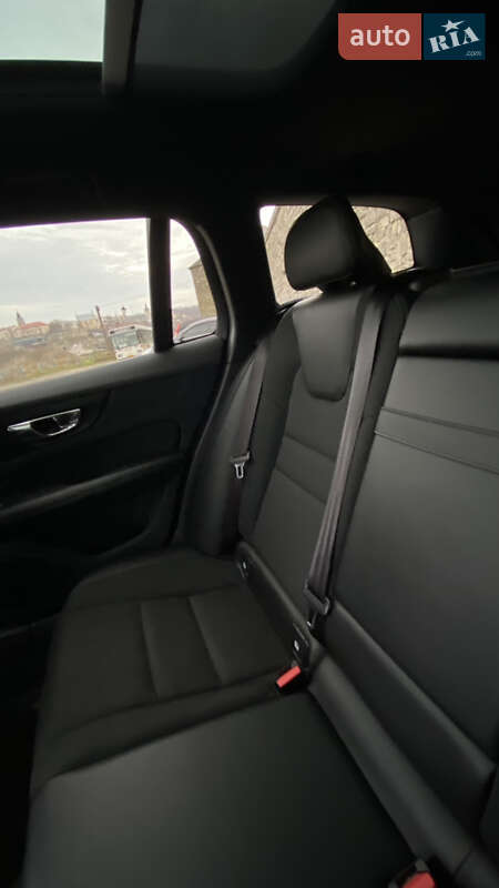 Универсал Volvo V60 2018 в Каменец-Подольском