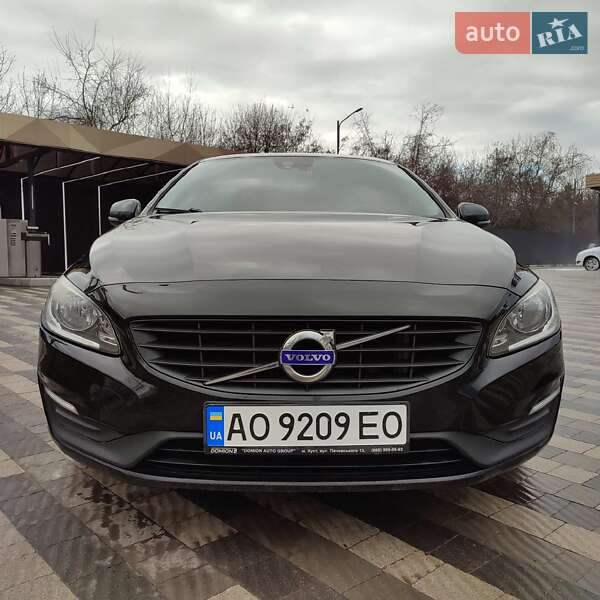 Универсал Volvo V60 2015 в Ужгороде