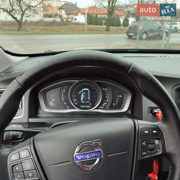 Универсал Volvo V60 2015 в Ужгороде