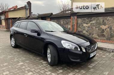 Універсал Volvo V60 2011 в Івано-Франківську