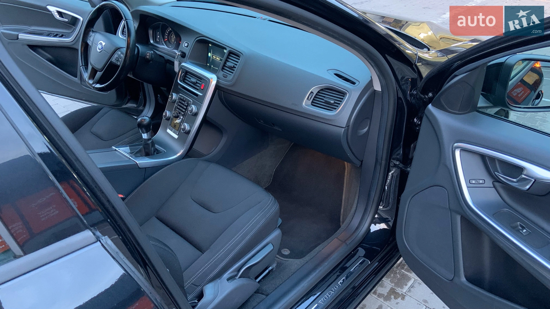 2015 Volvo V60 - мініатюра 20
