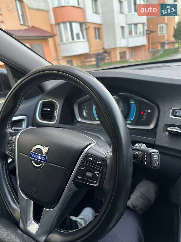 Универсал Volvo V60 2014 в Львове фото 11 Универсал Volvo V60 2014 в Львове