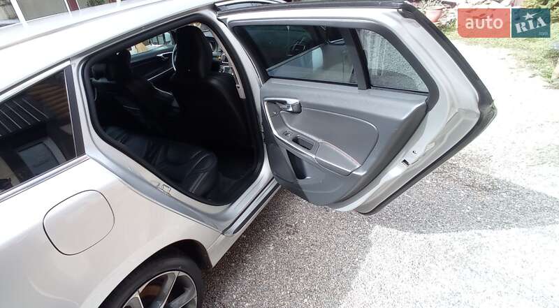 Универсал Volvo V60 2016 в Полтаве
