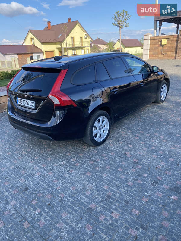 Универсал Volvo V60 2011 в Черновцах