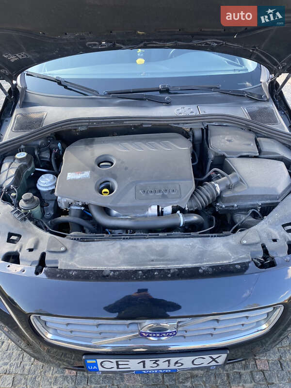 Универсал Volvo V60 2011 в Черновцах