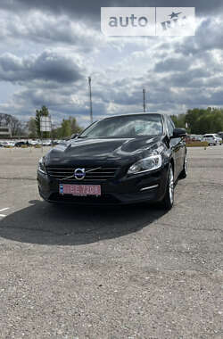 Универсал Volvo V60 2015 в Ровно