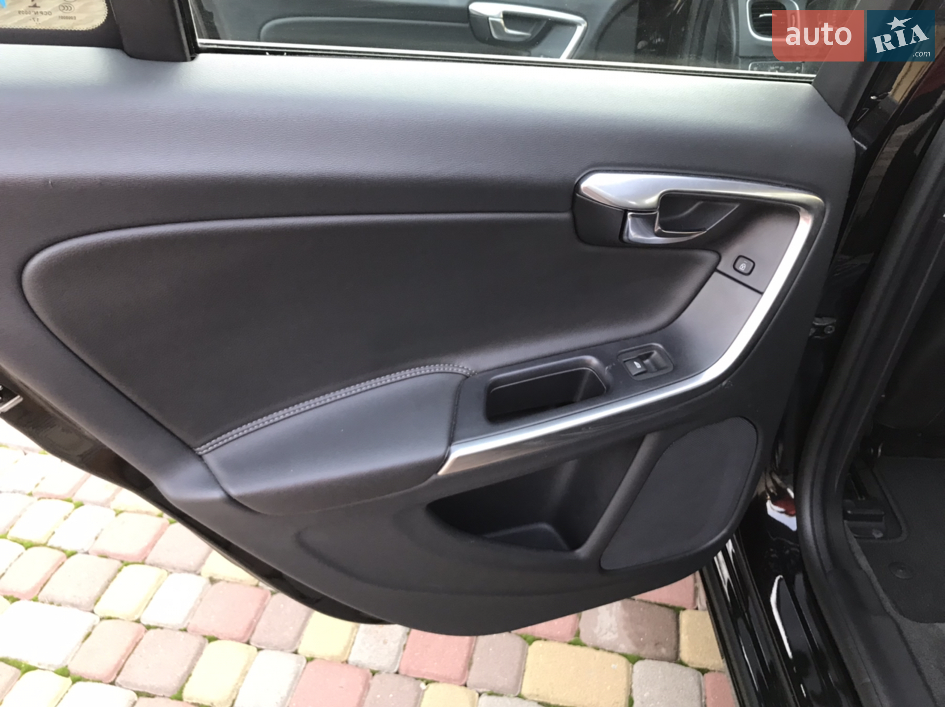 2017 Volvo V60 - мініатюра 29