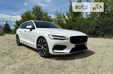 Универсал Volvo V60 2019 в Киеве