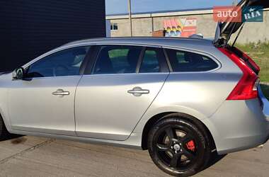 Универсал Volvo V60 2011 в 