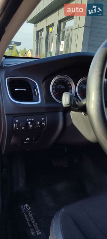 Універсал Volvo V60 2011 в Славуті