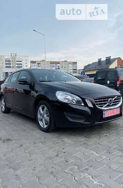 Универсал Volvo V60 2012 в Луцке