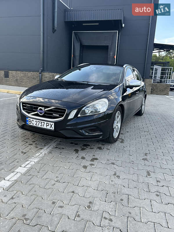 Универсал Volvo V60 2011 в Старом Самборе